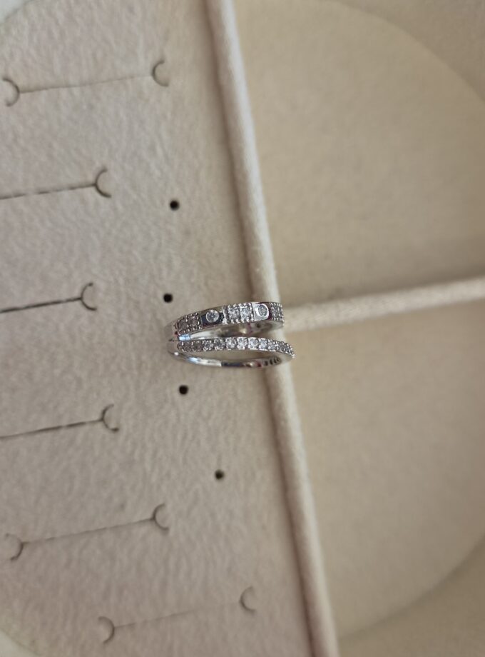 Işıltılı Çapraz Band Zirkon Taşlı Gümüş Ear Cuff